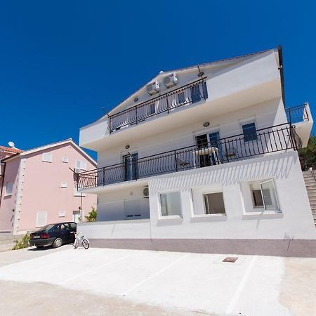 Apartment Papak Трогир Экстерьер фото