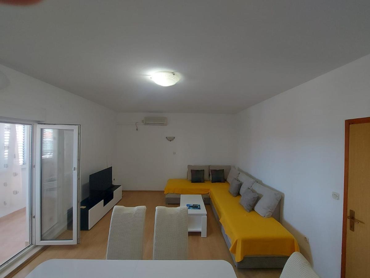 Apartment Papak Трогир Экстерьер фото